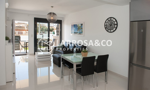 Resale - Apartment - Pilar de la Horadada - Mil Palmeras
