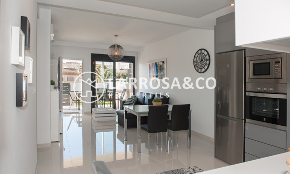 Resale - Apartment - Pilar de la Horadada - Mil Palmeras