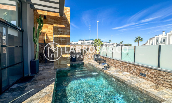 Resale - Detached House/Villa - Cabo Roig - Costa blanca