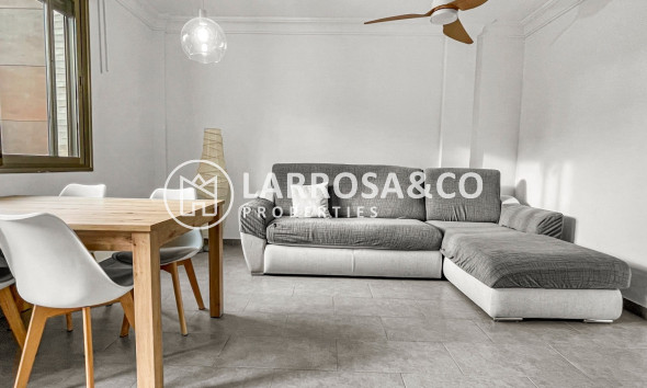 Resale - Semi-detached house - Pilar de la Horadada - Costa Blanca