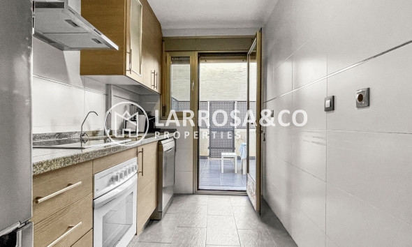 Resale - Semi-detached house - Pilar de la Horadada - Costa Blanca