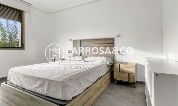Resale - Semi-detached house - Pilar de la Horadada - Costa Blanca