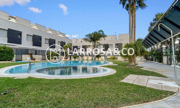 Resale - Semi-detached house - Pilar de la Horadada - Costa Blanca