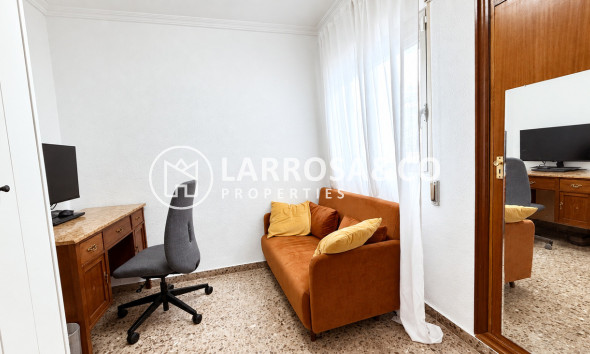 Resale - Apartment - Alicante - Costa Blanca