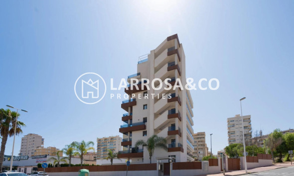 Resale - Apartment - Guardamar del Segura - puerto deportivo