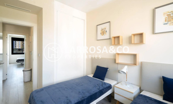 Resale - Apartment - Guardamar del Segura - puerto deportivo