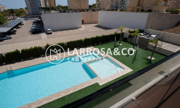 Resale - Apartment - Guardamar del Segura - puerto deportivo