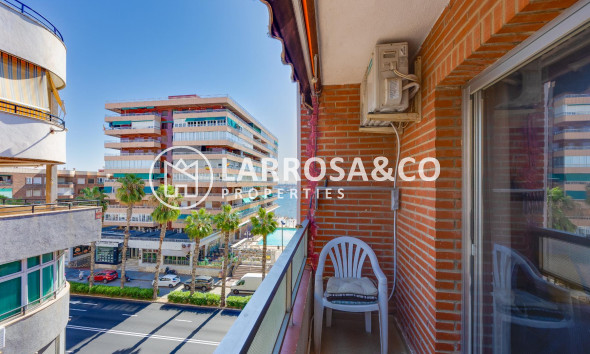 Herverkoop - Apartment - Torrevieja - Playa del Acequión
