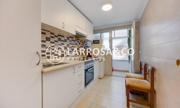 Herverkoop - Apartment - Torrevieja - Playa del Acequión