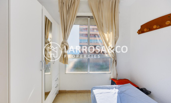 Herverkoop - Apartment - Torrevieja - Playa del Acequión