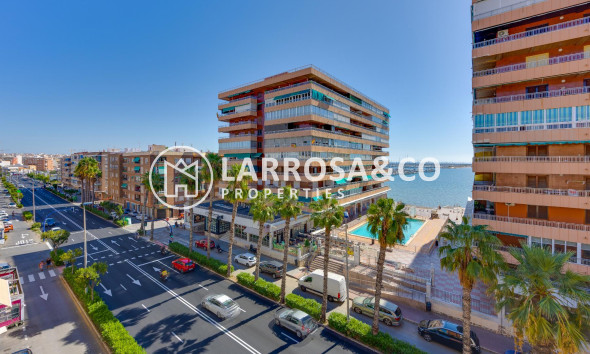 Herverkoop - Apartment - Torrevieja - Playa del Acequión