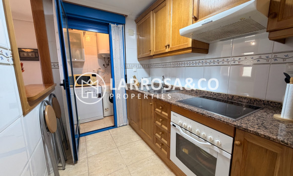 Resale - Apartment - Guardamar del Segura - SUP 7