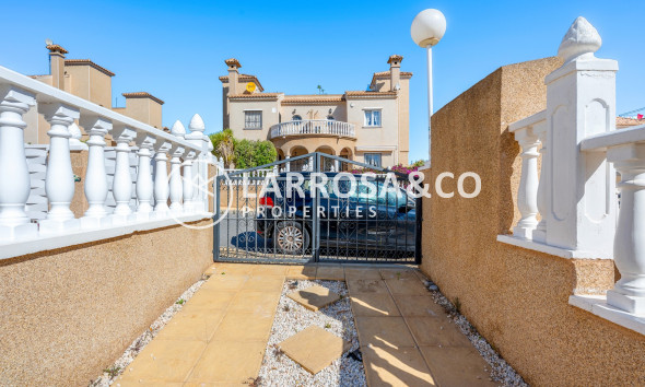Вторичный рынок - Дом - Villamartin - Costa Blanca
