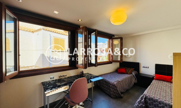 Resale - Bungalow - Guardamar del Segura - Playa Moncayo