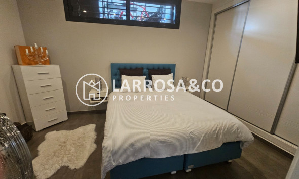 Resale - Semi-detached house - Torrevieja - Los Frutales