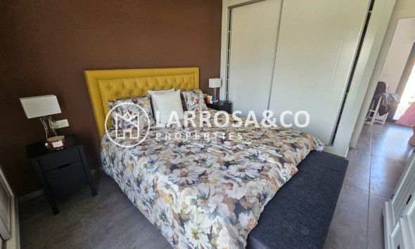 Resale - Semi-detached house - Torrevieja - Los Frutales