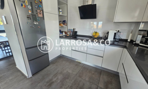 Resale - Semi-detached house - Torrevieja - Los Frutales