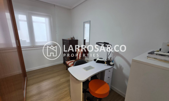 Resale - Apartment - Guardamar del Segura - MERCADONA
