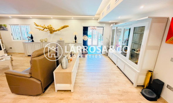 Resale - Detached House/Villa - Daya Vieja - Costa Blanca