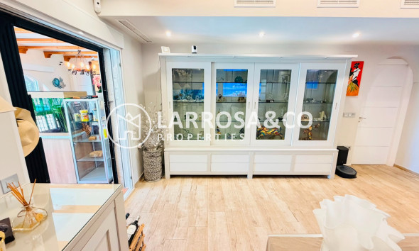 Resale - Detached House/Villa - Daya Vieja - Costa Blanca