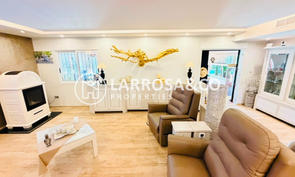 Resale - Detached House/Villa - Daya Vieja - Costa Blanca