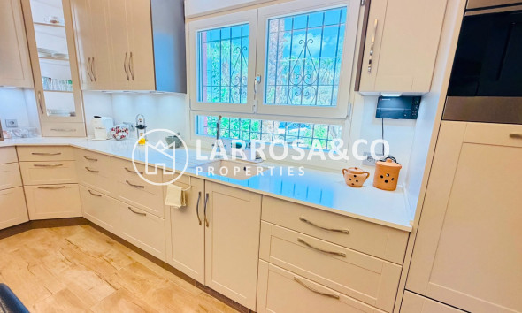 Resale - Detached House/Villa - Daya Vieja - Costa Blanca