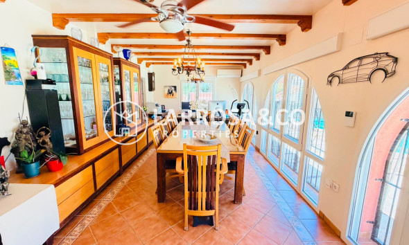 Resale - Detached House/Villa - Daya Vieja - Costa Blanca