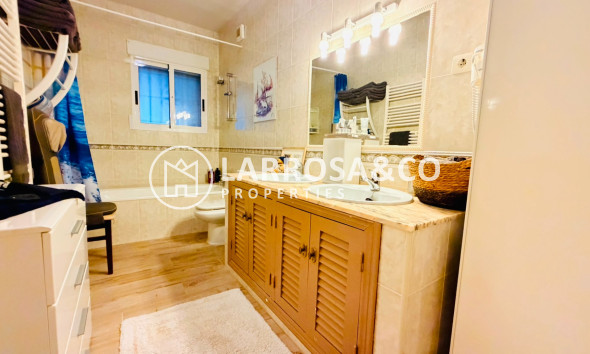 Resale - Detached House/Villa - Daya Vieja - Costa Blanca