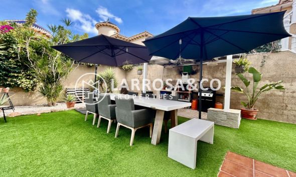 Resale - Detached House/Villa - Villamartin - Costa Blanca