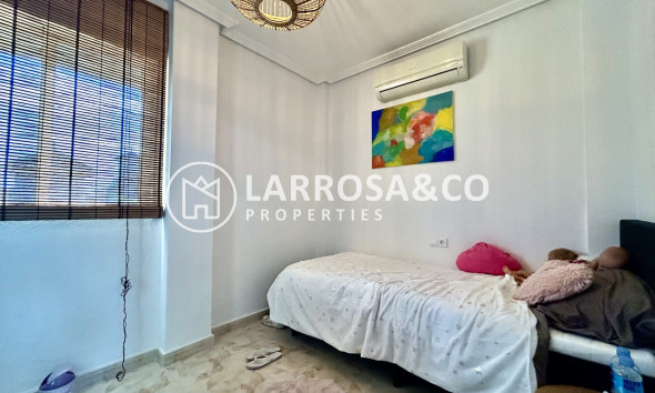 Resale - Detached House/Villa - Villamartin - Costa Blanca