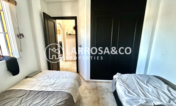 Resale - Detached House/Villa - Villamartin - Costa Blanca