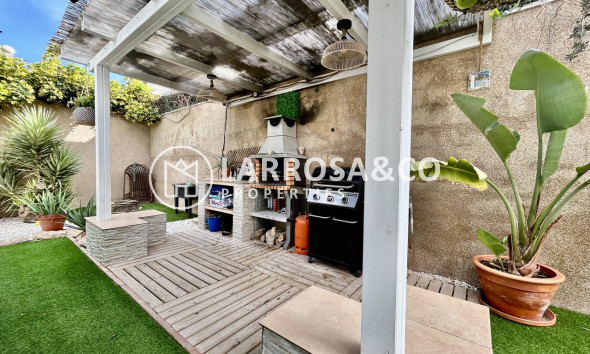Resale - Detached House/Villa - Villamartin - Costa Blanca
