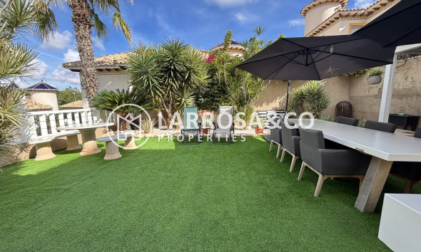 Resale - Detached House/Villa - Villamartin - Costa Blanca