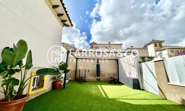 Resale - Detached House/Villa - Villamartin - Costa Blanca