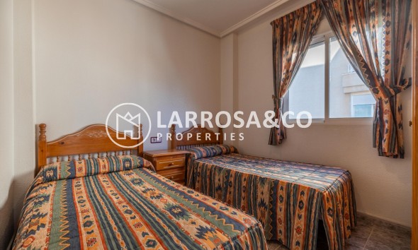 Resale - Apartment / Duplex - Torrevieja - Cala del palangre